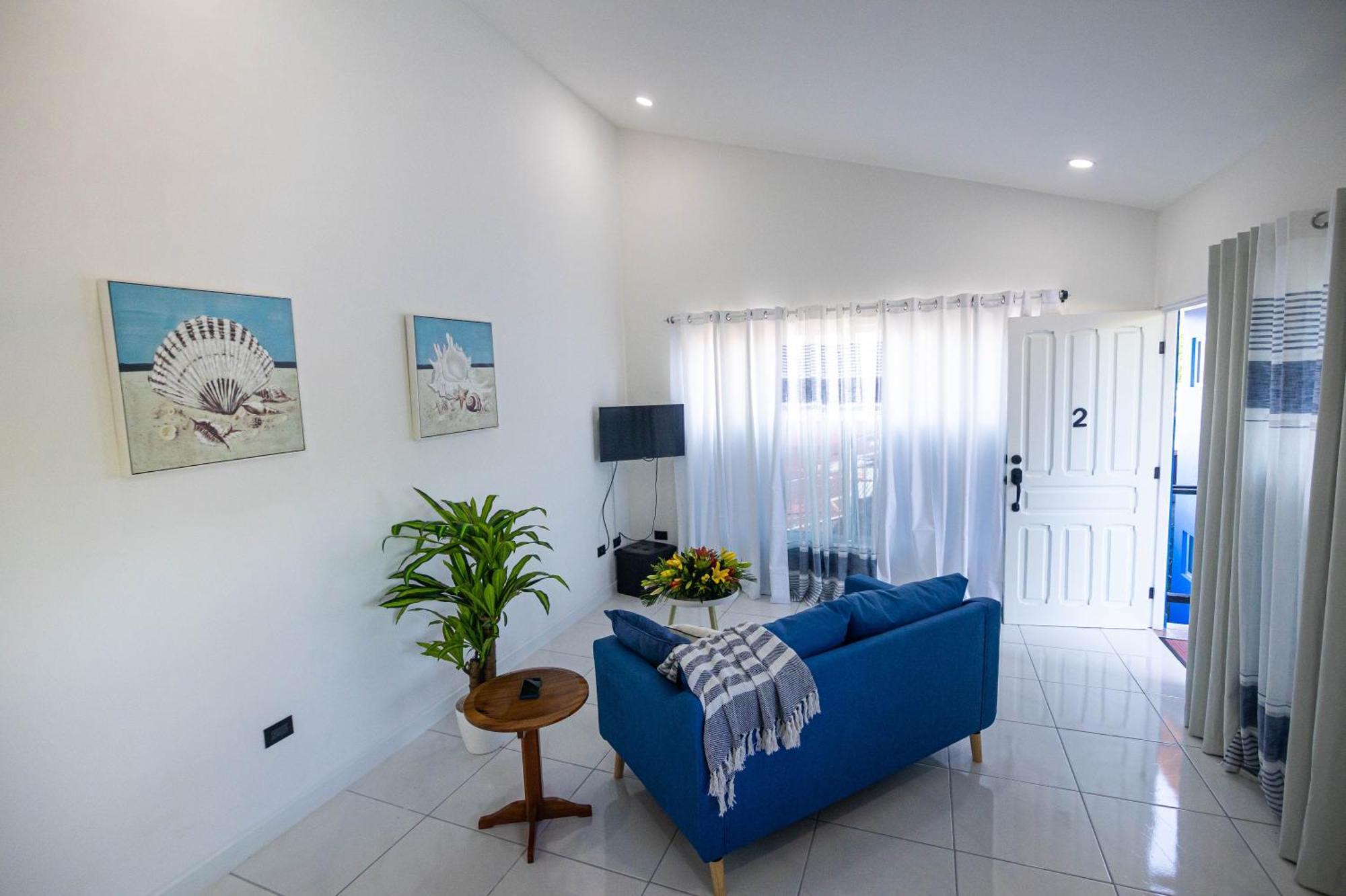 Apartamentos Cristal Quepos Extérieur photo